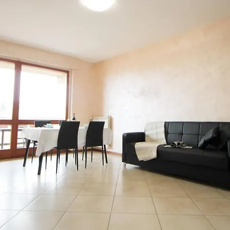 La Terrazza Di Borgo Regio Apartment